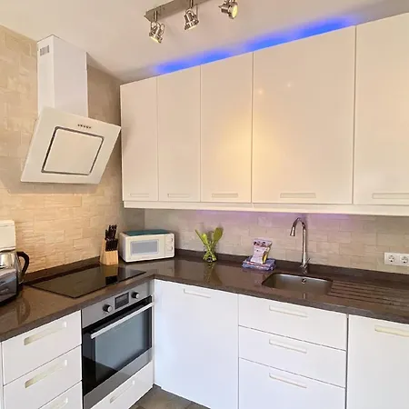 Fuer 3 Personen Ca 45 Qm In Nerja, Andalusien Costa Del Sol Apartment
